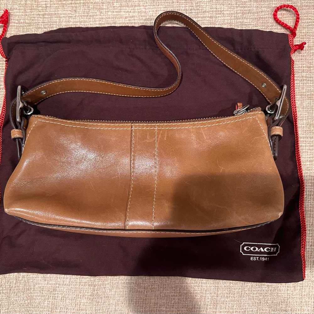 Vintage COACH 7461 Hobo Tan Leather Bag - adjustable strap